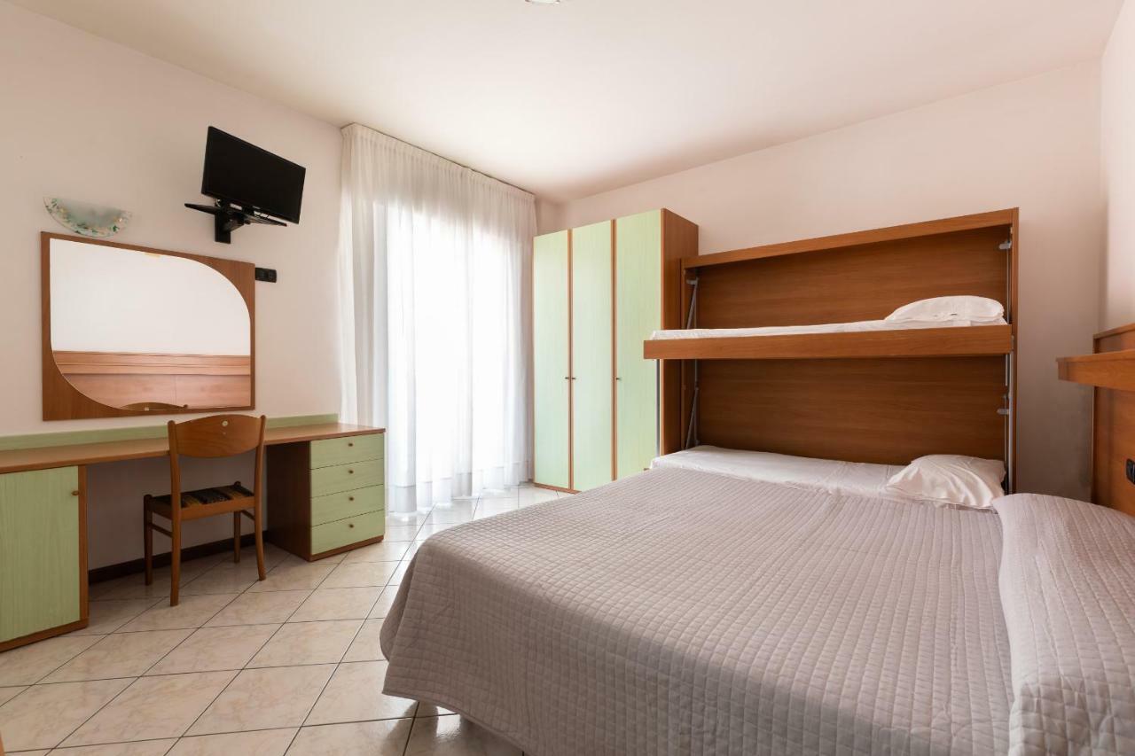 Hotel Kennedy Lido di Jesolo Luaran gambar