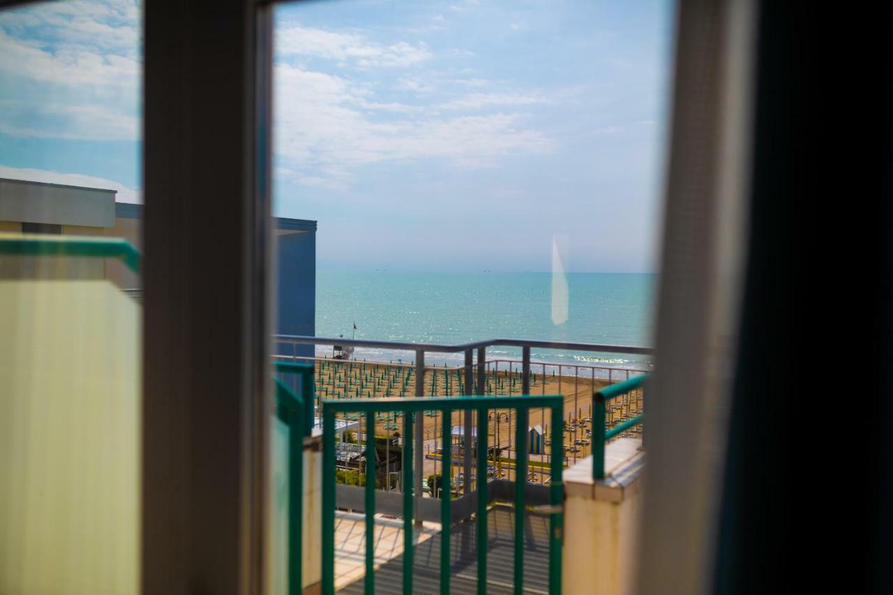 Hotel Kennedy Lido di Jesolo Luaran gambar